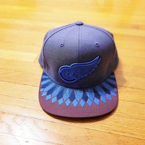 Unique Mitchell & Ness Red Wing Baseball Cap